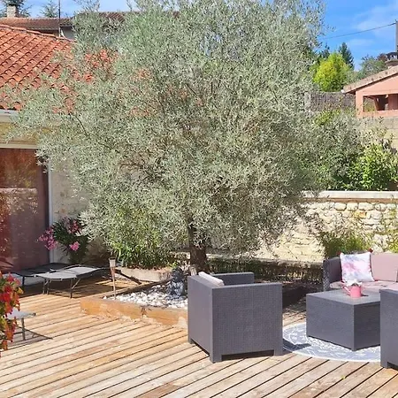 Studio De 36m2, Touvre